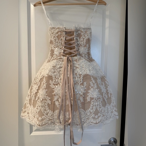 NWOT BRONX AND BANCO Maraya Blanc Lace Mini Dress - Picture 15 of 17